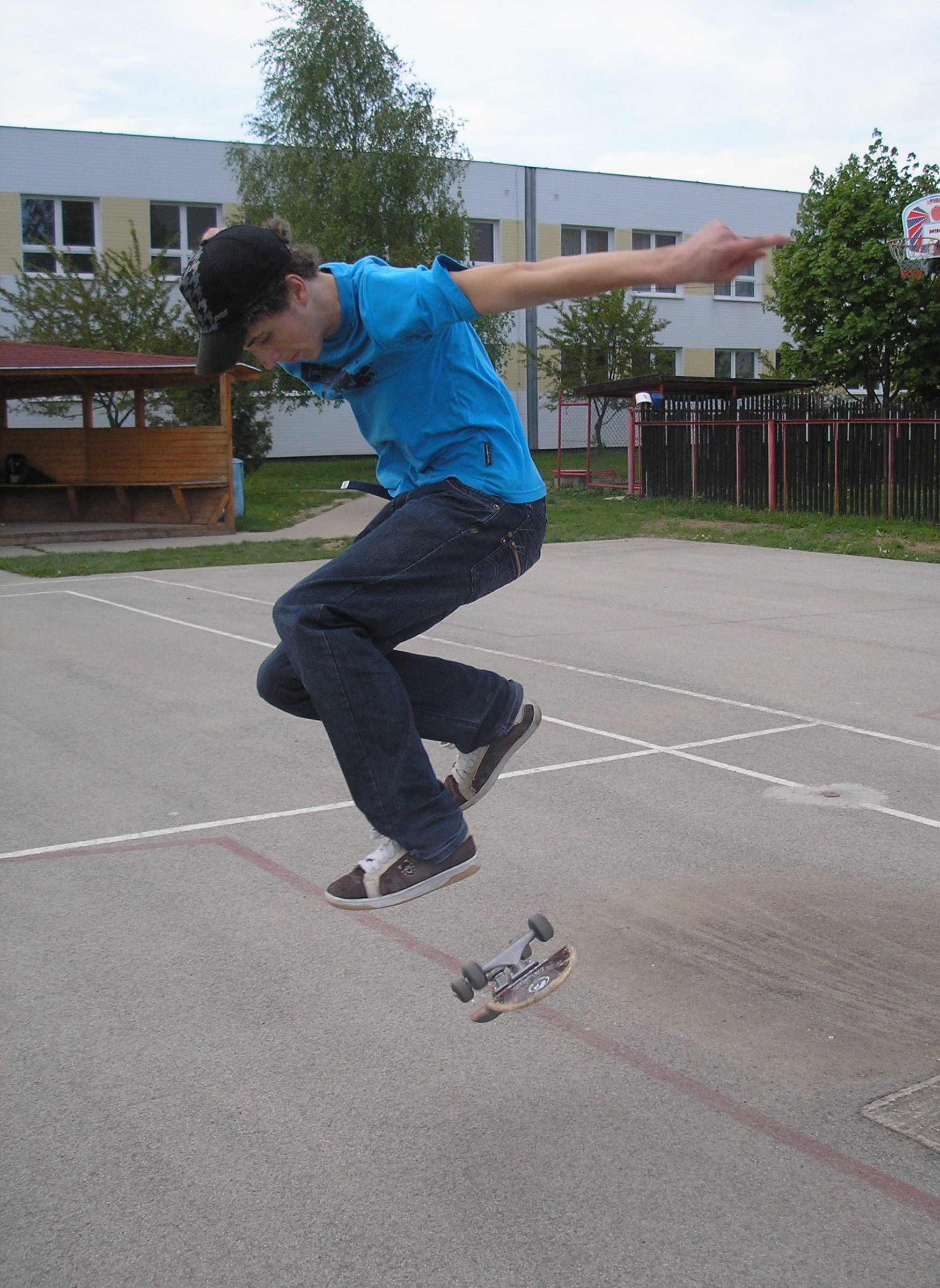 Heelflip